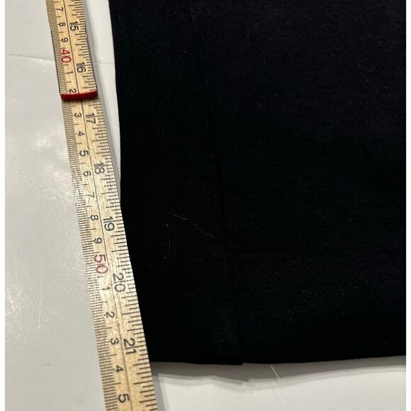 MAX & MIA Size Small BLACK Capri Crop PONTE KNIT Stretch PANTS Zip Front - Picture 4 of 7